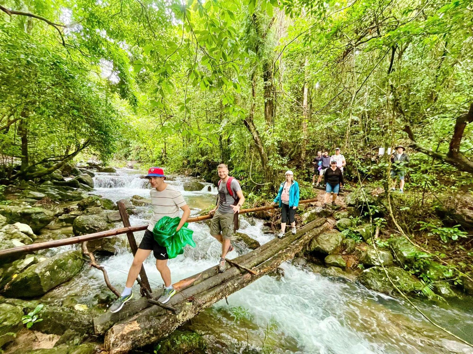 Tutu'S Homestay Phong Nha Bagian luar foto